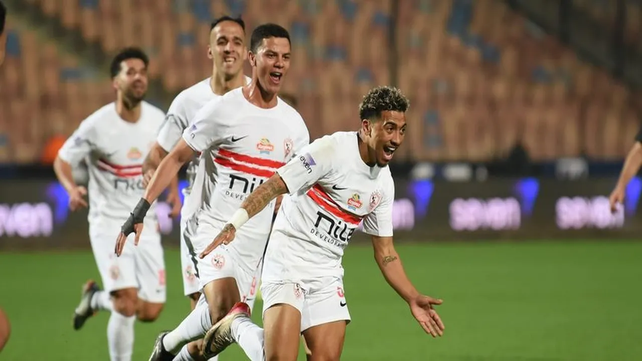 كاف يحدد هوية حكم مباراة الزمالك ضد أوتوهو بربع نهائي الكونفدرالية الأفريقية